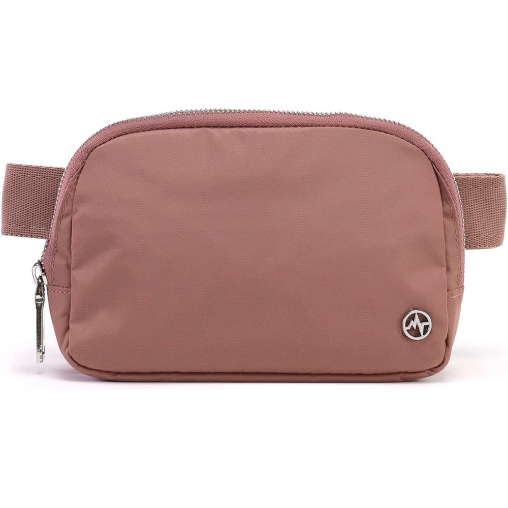 Everywhere Fanny Pack for Women with Adjustable Strap. Color=Dune.